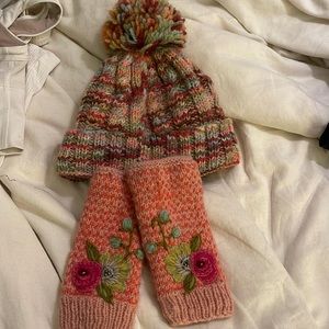 Sundance hat and mittens